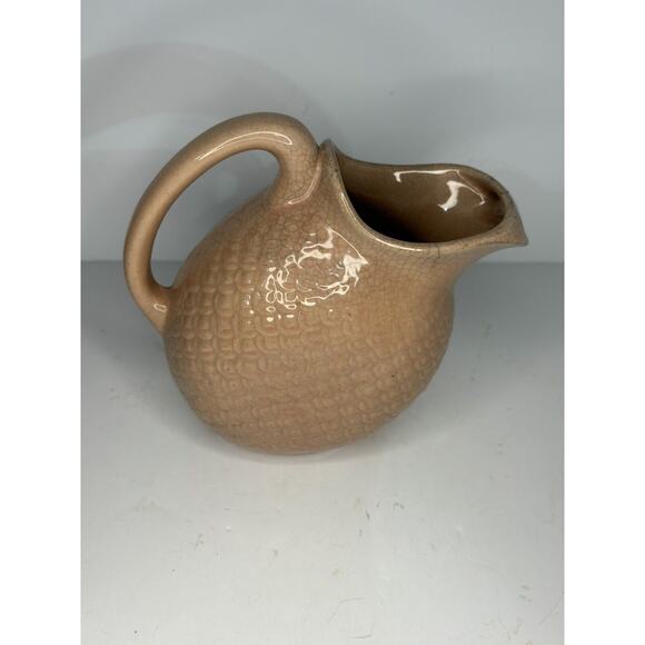 MCM Hull Pastels Pottery NULINE 1 QT Ice Lip PITCHER Peach Fish Scale AS IS - Picture 2 of 11